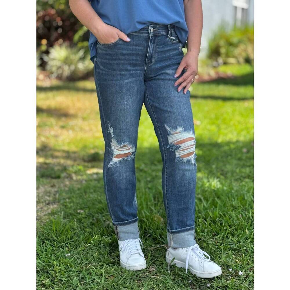 NEW JUDY BLUE first date boyfriend jeans in dark wash